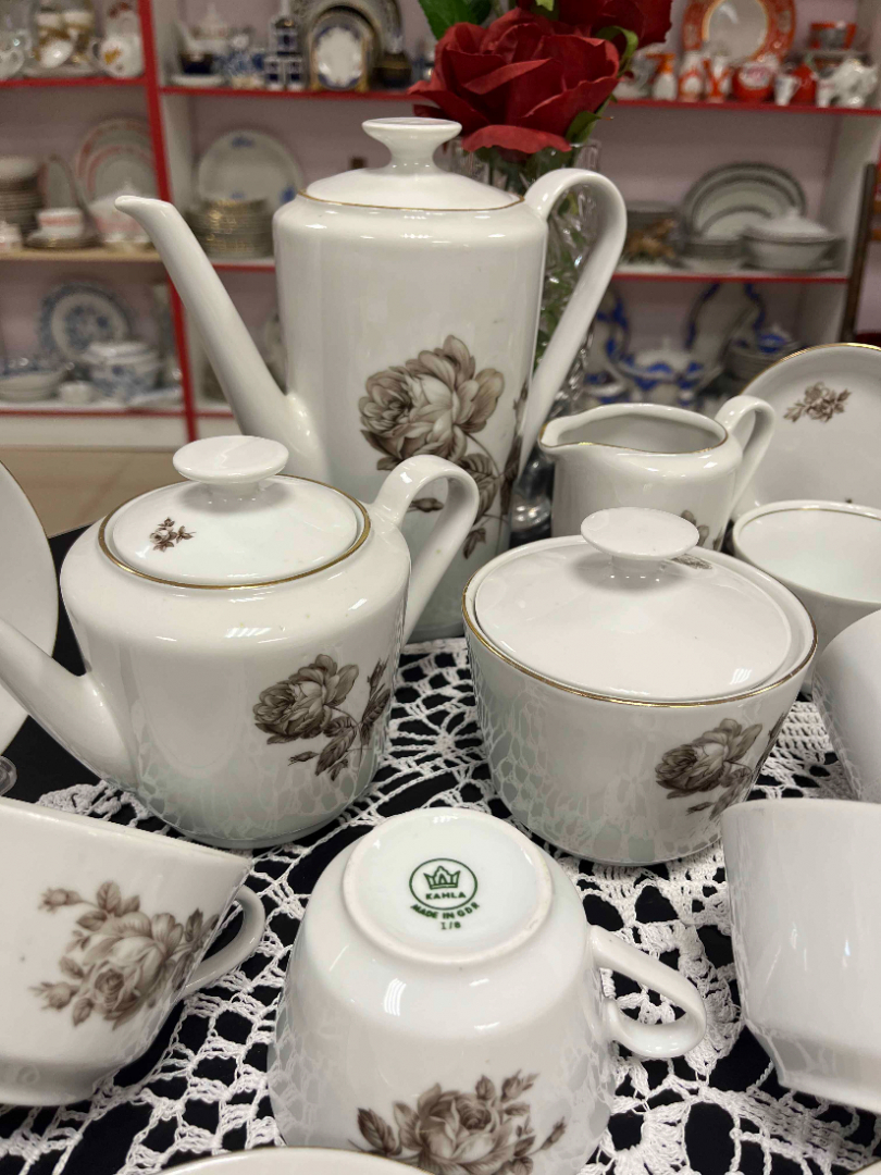 Чайный сервиз на 6 персон Kahla GDR, 200мл. Фарфор с деколью и золотом. Цена за 22пр. Картинка 2